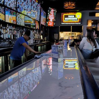 OVER/UNDER SPORTS BAR - Updated January 2026 - 99 Photos & 44 Reviews ...