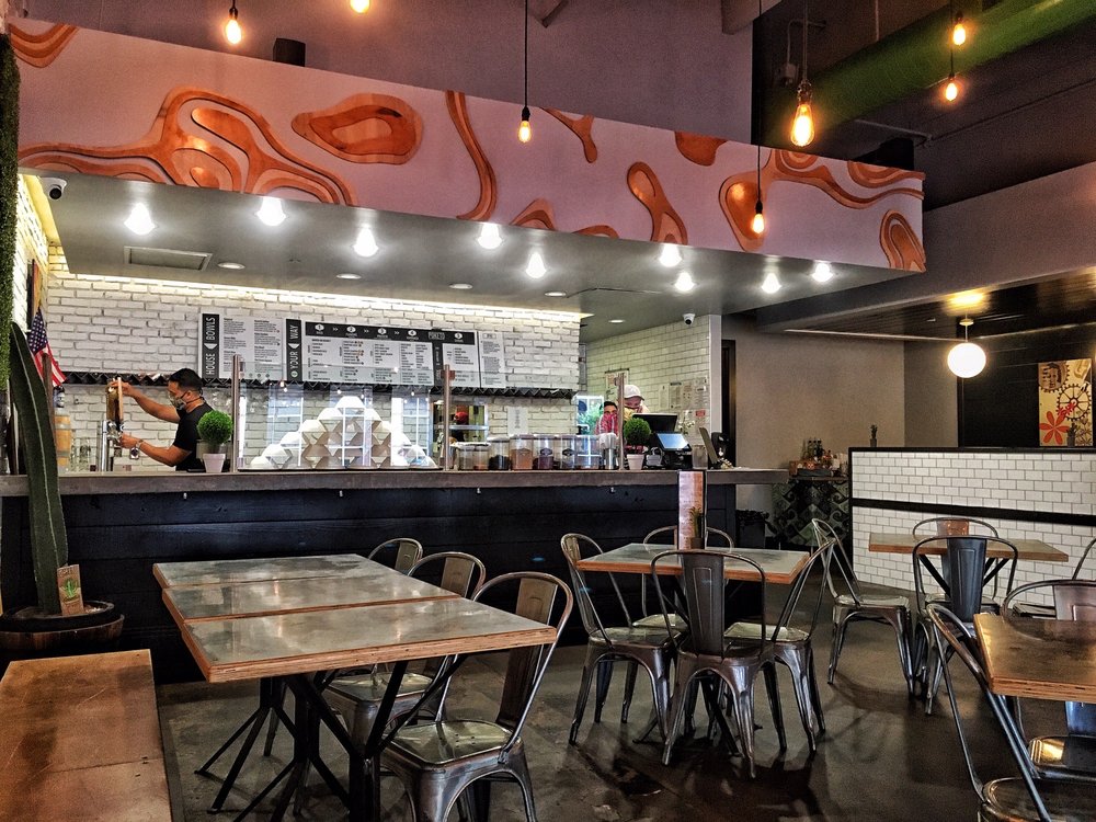 Guru Burgers & Bowls