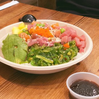Momen Tea - Poke, egg waffle, bubble tea - Poke Near Me - New York, New York