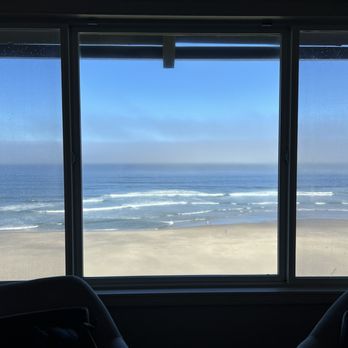 Surfland Hotel - Hotels Near Me - Lincoln City, Oregon Surfland Hotel - Hotels Near Me - Lincoln City, Oregon