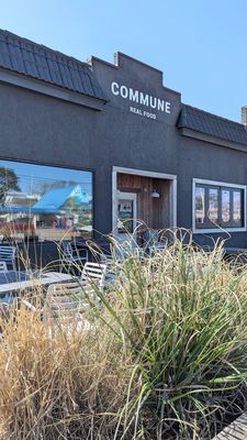 Commune by null