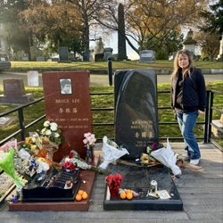 Bruce Lee and Brandon Lee Gravesite - 11.30.24 the saddest thing about Bruce Lee's grave, of course, is that it sits right next to the grave of his son