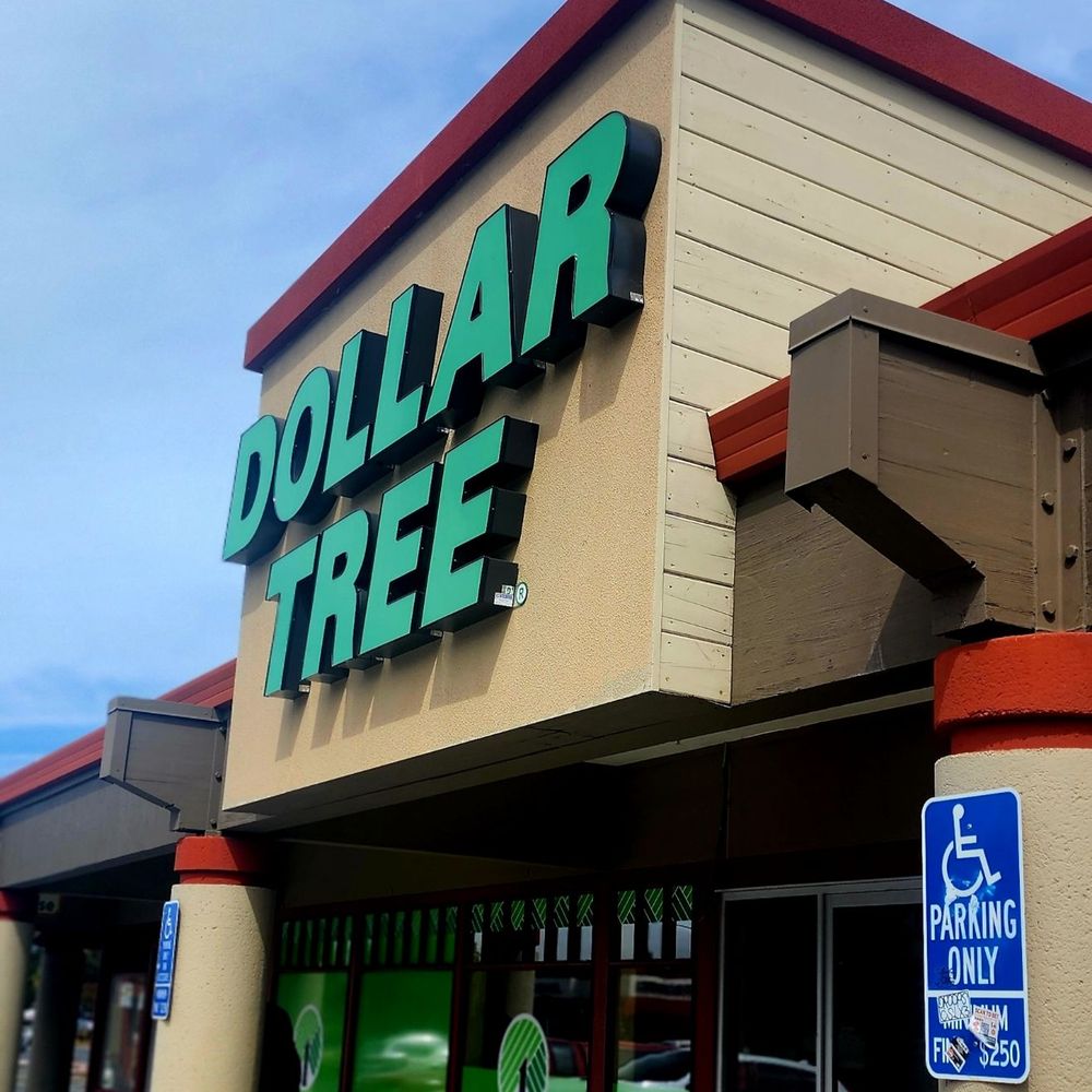 Family dollar on solano (80) foto