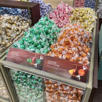 Lindt Chocolate Shop - Chocolatiers & Shops Near Me - Scarborough, Ontario Lindt Chocolate Shop - Chocolatiers & Shops Near Me - Scarborough, Ontario