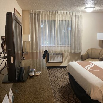 Quality Inn & Suites Downtown Walla Walla - Inside room - Hotels Near Me - Walla Walla, Washington