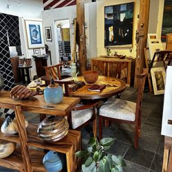 Dovetail Gallery And Design