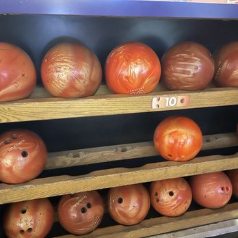 Del Rio Lanes - The bowling balls segregated by weight and size of the holes. - Bowling Near Me - Downey, California Del Rio Lanes - The bowling balls segregated by weight and size of the holes. - Bowling Near Me - Downey, California