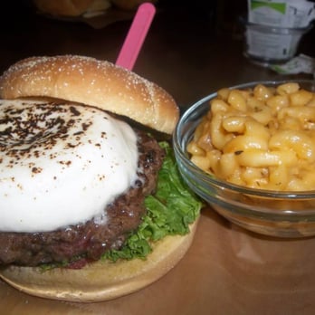 Fightingtown Tavern - Georgia Pride burger (bourbon poached grilled apple, goat cheese) w/bacon mac & cheese - Burgers Near Me - Blue Ridge, Georgia