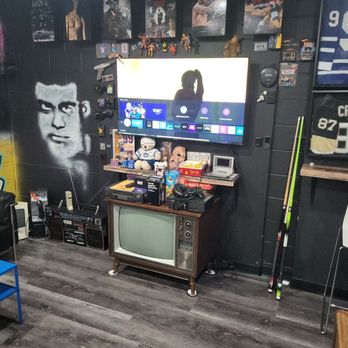 Darren's Speakeasy - Tv - Venues & Event Spaces Near Me - Renton, Washington Darren's Speakeasy - Tv - Venues & Event Spaces Near Me - Renton, Washington