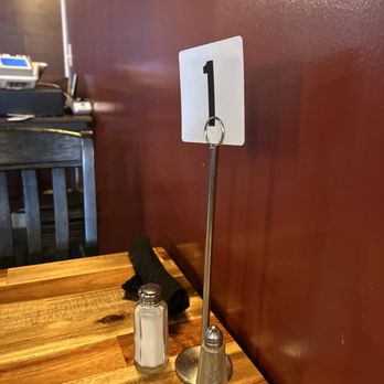 Revaira Italian steakhouse - That's how many customers are here  - lunch time on a Monday - Steakhouses Near Me - Shelbyville, Tennessee