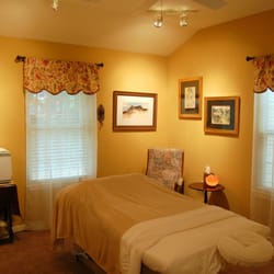 Massage Matters - Fine art throughout.  Roomy.  Enjoy!