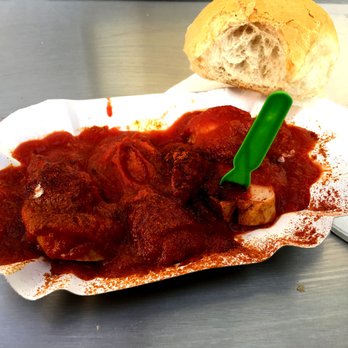 Zur Bratpfanne - Bratpfannen-Wurscht - Curry Sausage Near Me - Berlin, BE Zur Bratpfanne - Bratpfannen-Wurscht - Curry Sausage Near Me - Berlin, BE