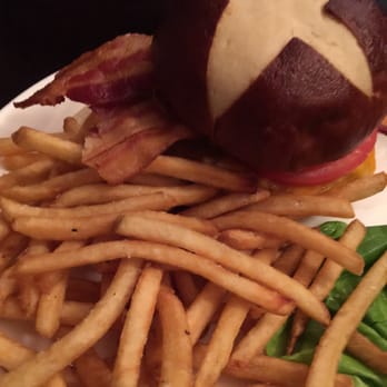 Hilton Minneapolis/Bloomington - The burger and a vodka martini were BOTH $20 - only in MSP! - Hotels Near Me - Bloomington, Minnesota Hilton Minneapolis/Bloomington - The burger and a vodka martini were BOTH $20 - only in MSP! - Hotels Near Me - Bloomington, Minnesota