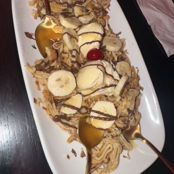 Draculas Kitchen & Bar - Drac's Crepenest  (Menu does not mention banana so just a heads up).  Cut up like was slightly strange lol 5/10 - Burgers Near Me - Hagerstown, Maryland