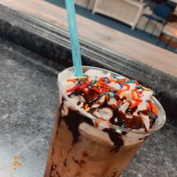 Hug A Mug Coffee Shop - Caramel Mocha Iced Coffee