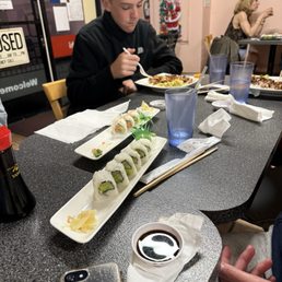 Sushi rolls as described