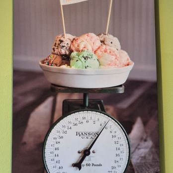 Cowlick's Ice Cream - Ice Cream & Frozen Yogurt Near Me - Fort Bragg, California Cowlick's Ice Cream - Ice Cream & Frozen Yogurt Near Me - Fort Bragg, California