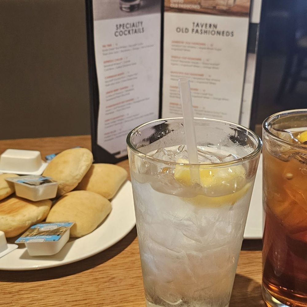 Village Tavern - Amazing brewed tea, great free bread with whipped butter 5/5 - New American Near Me - Winston-Salem, North Carolina