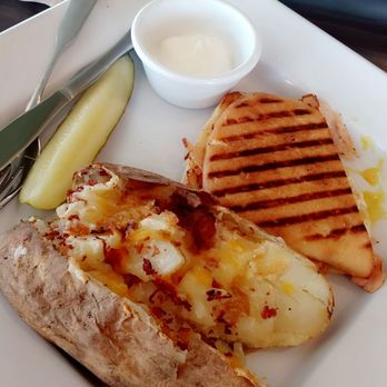McAlister's Deli - Delis Near Me - Independence, Missouri
