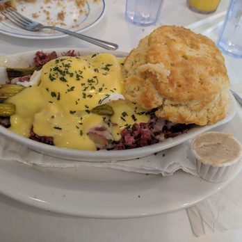 The Buttered Biscuit - Dave's hash - New American Near Me - Bradley Beach, New Jersey
