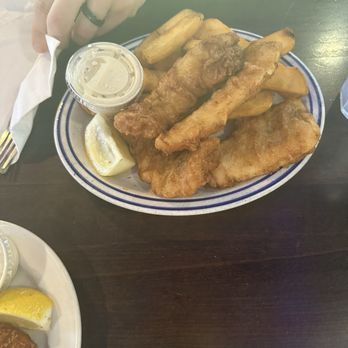 Barbara's Fishtrap - Fish & Chips - Seafood Near Me - Half Moon Bay, California