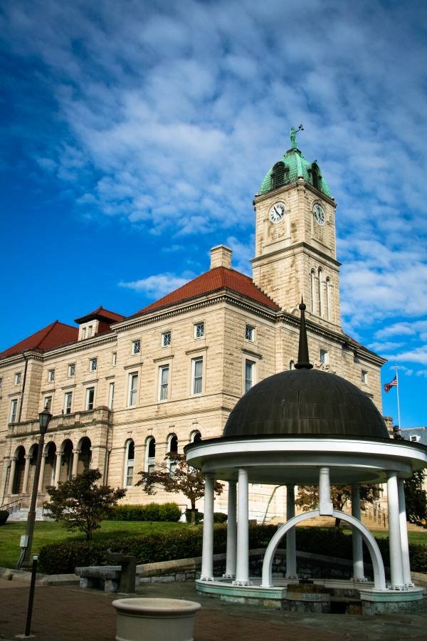 BOSTIC R DARREN ATTORNEY AT LAW Updated September 2024 10 Photos