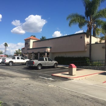 Mike's Hamburgers - Burgers Near Me - La Mirada, California