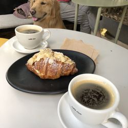 Buna - Almond croissant, (2) Americanos, cute doggy