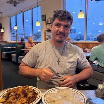 Billy's Cafe - Diners Near Me - Lady Lake, Florida