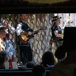 Ren in the Glen - Bardmageddon entertains revelers at the Lazy Oak Tavern.