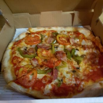 Pizza Nostra - Gregorio - personal size with mushrooms, onions, green peppers, double smoked bacon, moz, & tomato sauce - Pizza Near Me - Mississauga, Ontario Pizza Nostra - Gregorio - personal size with mushrooms, onions, green peppers, double smoked bacon, moz, & tomato sauce - Pizza Near Me - Mississauga, Ontario