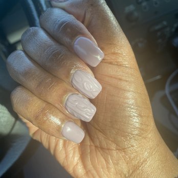 Diamond Nail Lounge - Fill in with Peter; sweater nail accents - Nail Salons Near Me - Sterling, Virginia