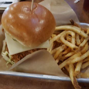 Buffalo Wild Wings - Southern Fried chicken sandwich - American Near Me - Dothan, Alabama Buffalo Wild Wings - Southern Fried chicken sandwich - American Near Me - Dothan, Alabama