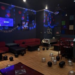 Spotlight Karaoke - Private room