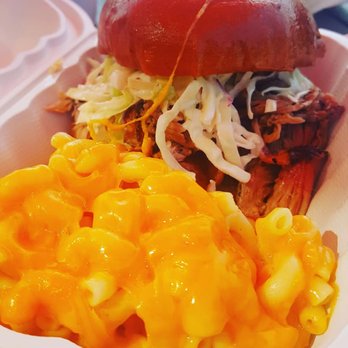 Angry Barnyard BBQ - Fat Mo with a side of mac & cheddar - Barbeque Near Me - Bakersfield, California Angry Barnyard BBQ - Fat Mo with a side of mac & cheddar - Barbeque Near Me - Bakersfield, California