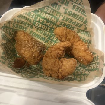 Wingstop - Supposed to be garlic parm - Chicken Wings Near Me - Honolulu, Hawaii