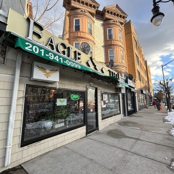 Eagle Thai Cuisine - Thai Near Me - Cliffside Park, New Jersey