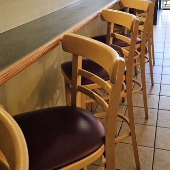 Loafers Bread - Central seating - Bakeries Near Me - Cranberry Twp, Pennsylvania
