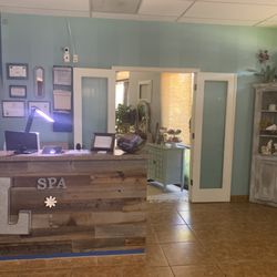 L Spa - Front desk