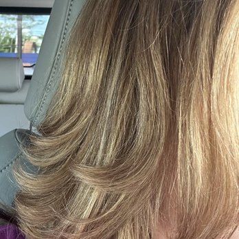 Kimberly Messing Hair Design - Hair Salons Near Me - Braintree, Massachusetts