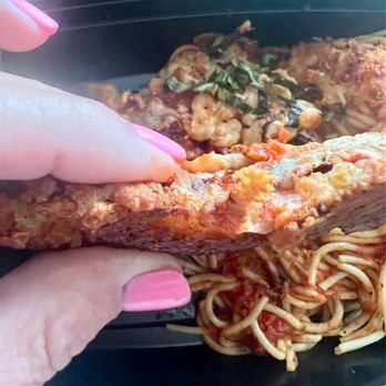 BJ's Restaurant & Brewhouse - Italian Chicken Parmigiana Pasta - Pizza Near Me - Gainesville, Virginia BJ's Restaurant & Brewhouse - Italian Chicken Parmigiana Pasta - Pizza Near Me - Gainesville, Virginia