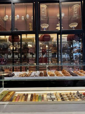 Lhardy Restaurante by null