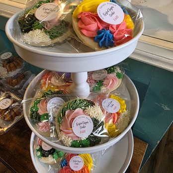 Gracene's Cupcake Boutique - Cupcakes Near Me - Black Diamond, Washington