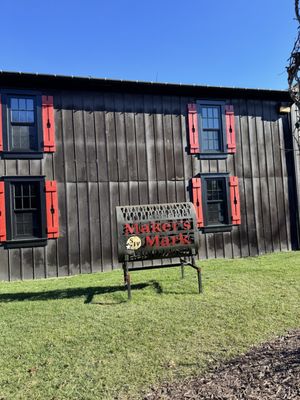 Maker's Mark Distillery by null
