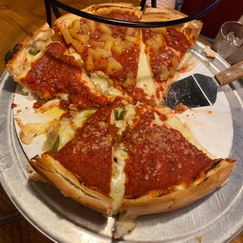 Giordano's - Half pepperoni with onion and green pepper and half pineapple deep dish - Italian Near Me - Orlando, Florida Giordano's - Half pepperoni with onion and green pepper and half pineapple deep dish - Italian Near Me - Orlando, Florida