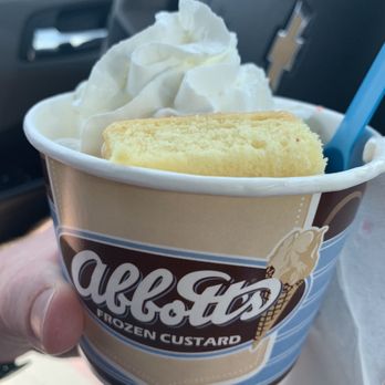 Abbott's Frozen Custard - Strawberry shortcake - Ice Cream & Frozen Yogurt Near Me - Concord, North Carolina