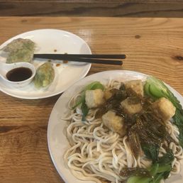N7 Scallion And Ginger Noodles  Vegan with crispy tofu