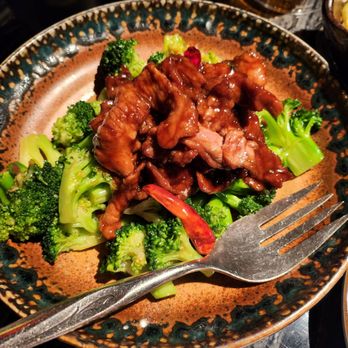 Mott 32 - Chinese Near Me - Las Vegas, Nevada