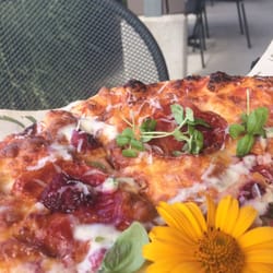 The Pecking Room - Calebrese raspberry pizza