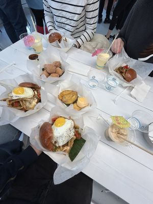 Frita Batidos Brooklyn by null